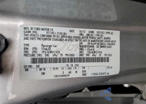 2013 Ford Focus S z USA, uszkodzony, nr VIN 1FADP3E28DL166995